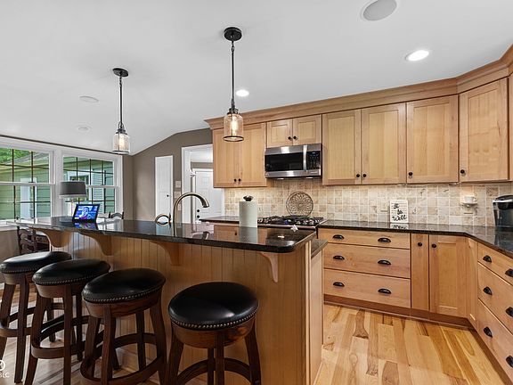4th image of 9205 Westfield Blvd