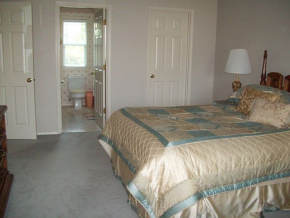 3rd image of 3718 NE 160th Ave