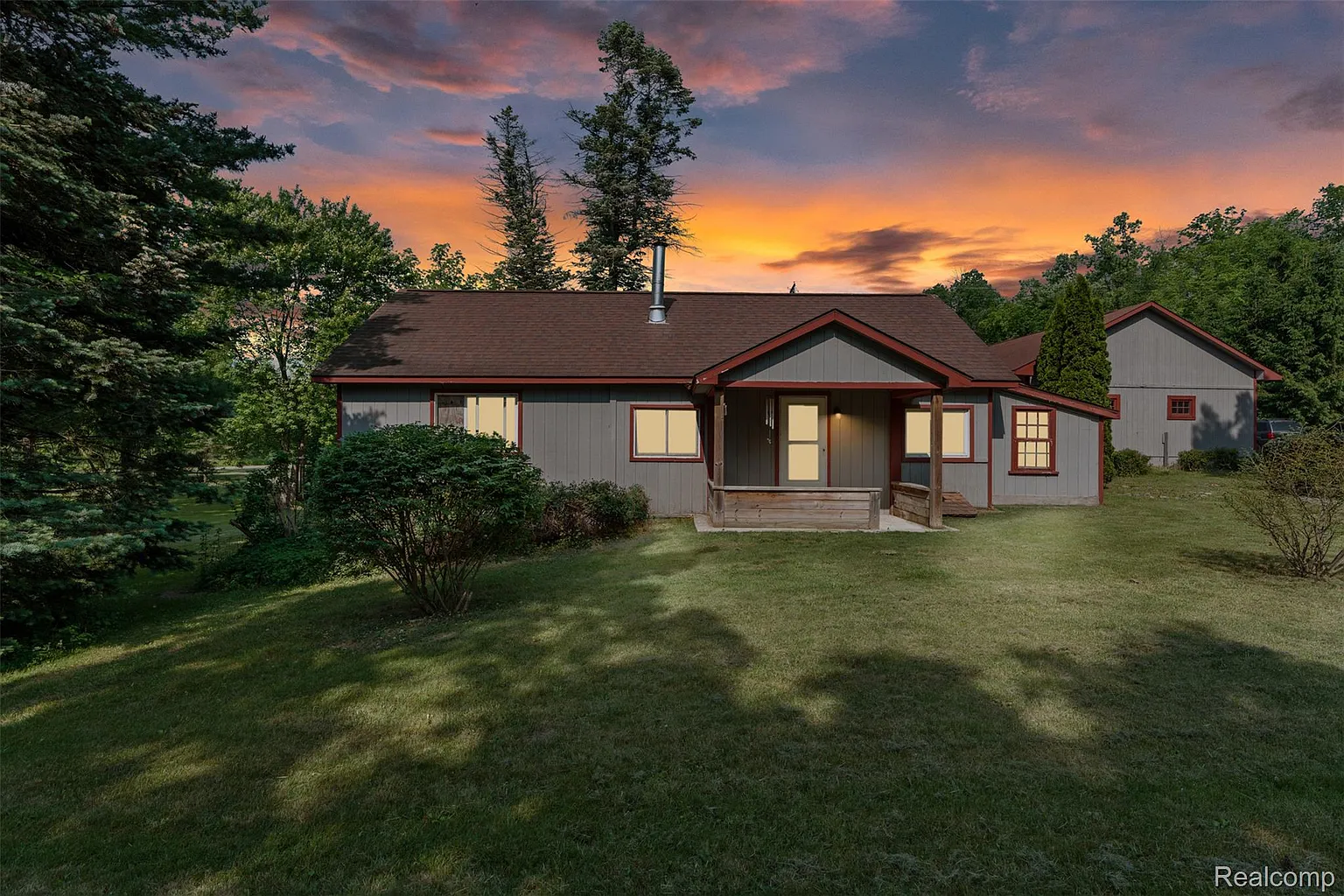 2431 Porter Rd photo 1