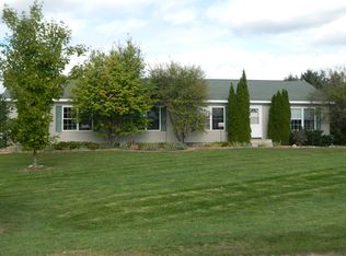 8692 W Crane Rd, Middleville, MI 49333