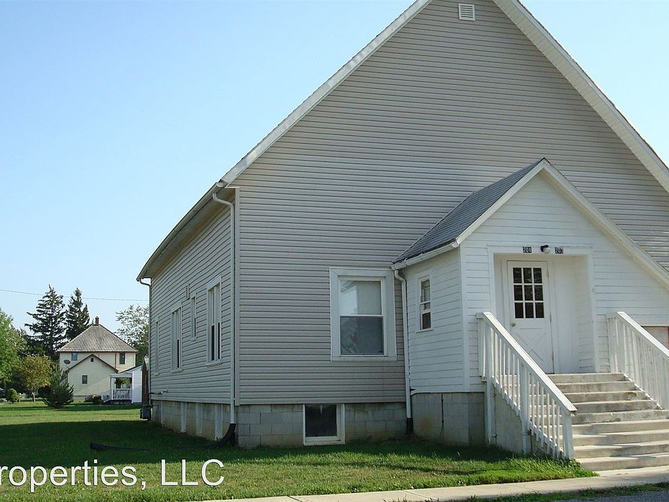 1st image of 203 W Liberty St