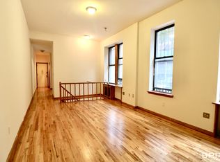 201 W 94th St APT 1A, New York, NY 10025