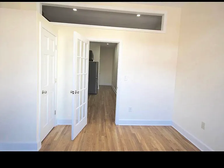 198 Court St #5 — Photo 8
