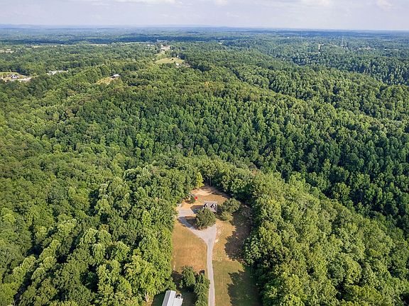 5th image of 527 Countrywood Ln