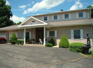 190 Stable Ln, Friedens, PA 15541