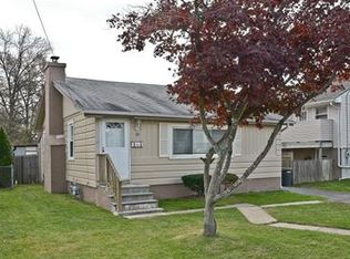 18 Vail Rd, Lake Hiawatha, NJ 07034