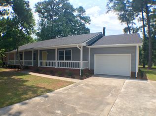 3621 Country Club Rd, Morehead City, NC 28557