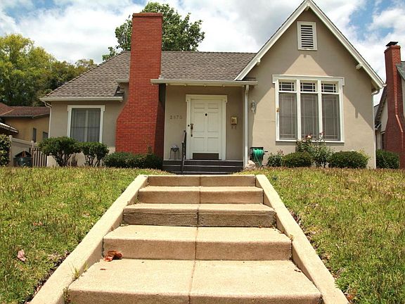2nd image of 2075 Monte Vista St