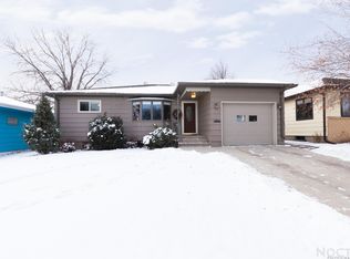 1420 N 19th St, Bismarck, ND 58501