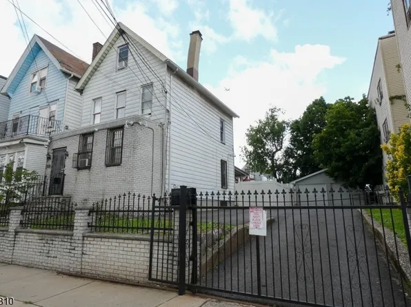 55 Winthrop St, Newark City, NJ 07104