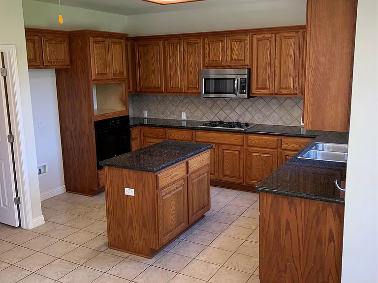 3713 Turetella Dr — Photo 14
