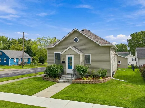 901 S ASH AVENUE, Marshfield, WI 54449