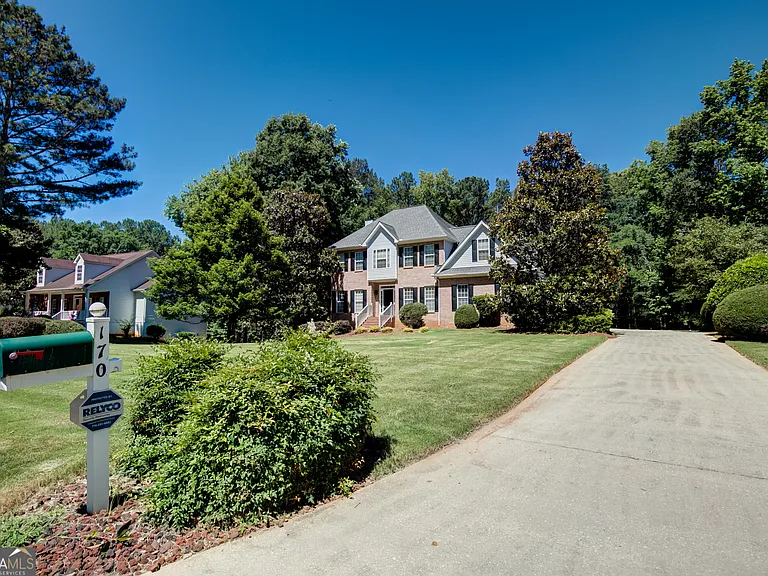 170 Perry Creek Dr — Photo 3
