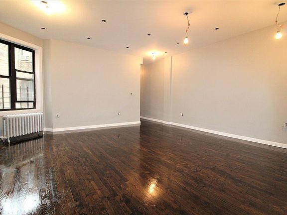 5th image of 2290 Andrews Ave APT 4E