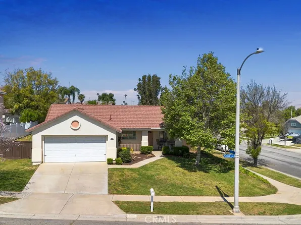2440 Purdue Cir, Corona, CA 92881