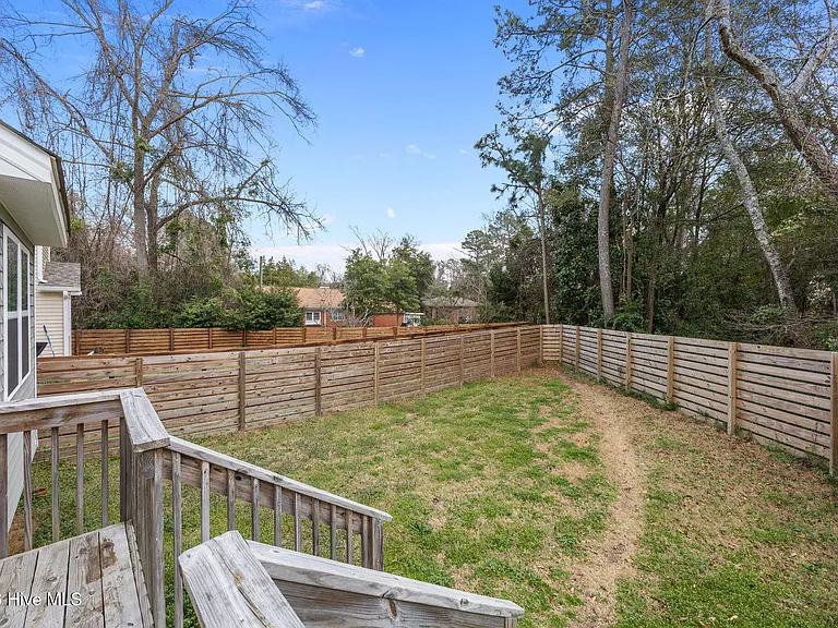 645 S Gaines St — Photo 35