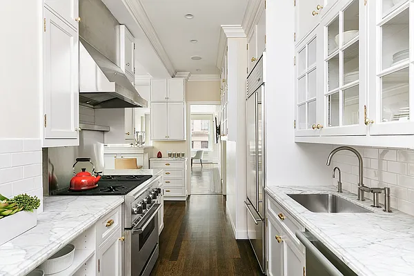 Sold by Compass | media 5