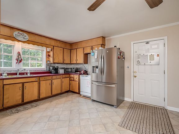 5th image of 6544 Woodbury Pike