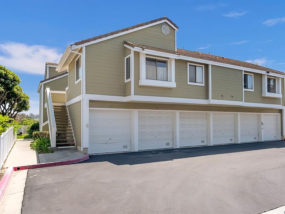 1st image of 21 Bridle Ln #73