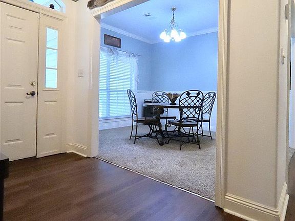 5th image of 11546 Thousand Oaks Dr