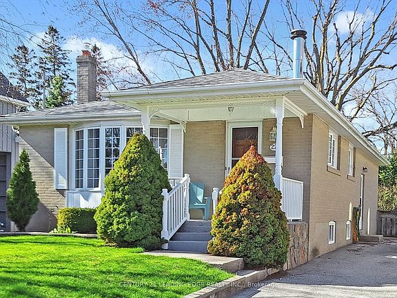 3rd image of 22 Markham St