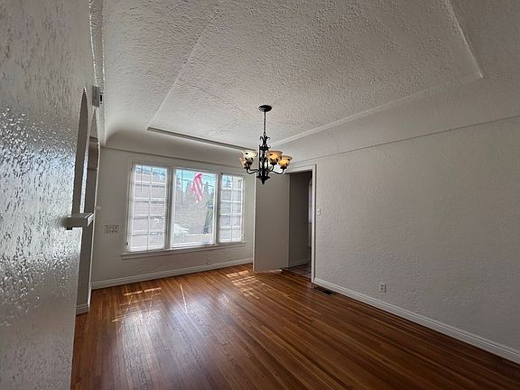 5th image of 11815 Whitley St