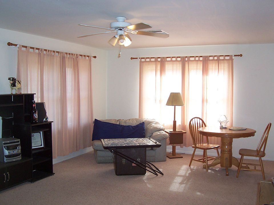 2nd image of 3990 Pedley Ave