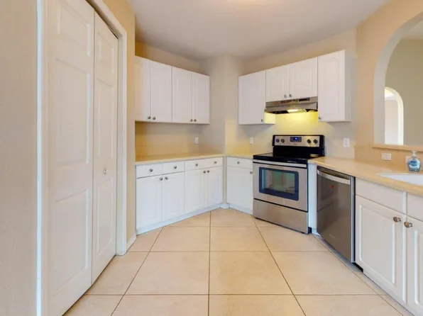 359 SW Duxbury Avenue, Port St Lucie, FL 34983