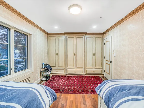 119-12 83rd Avenue image 9 of 26