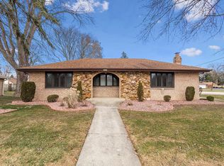 6800 W 116th St, Worth, IL