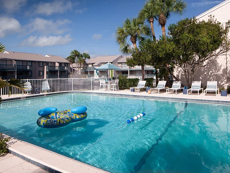 The Bahia Apartments — Photo 13