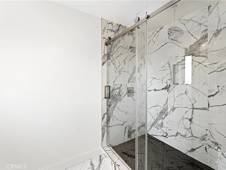 24242 Briones Dr — Photo 35