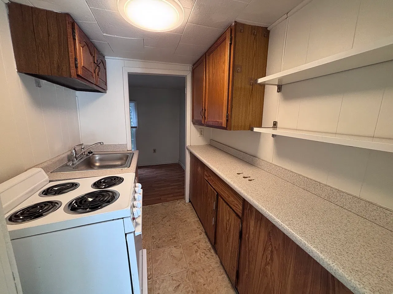 Studio, 900 sqft, $1,400 — Photo 4