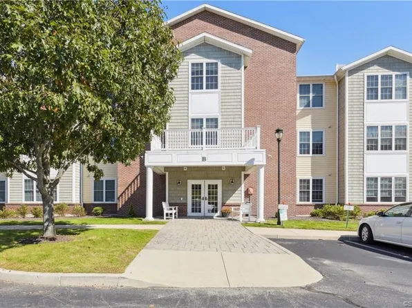 2590 Gold Star Highway #215, Groton, CT 06355