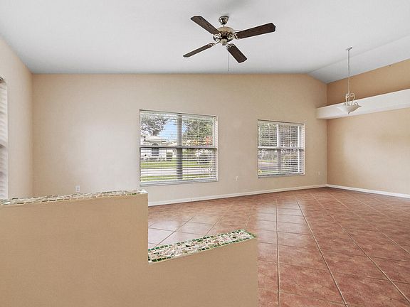 4th image of 10310 NW 14th Place
