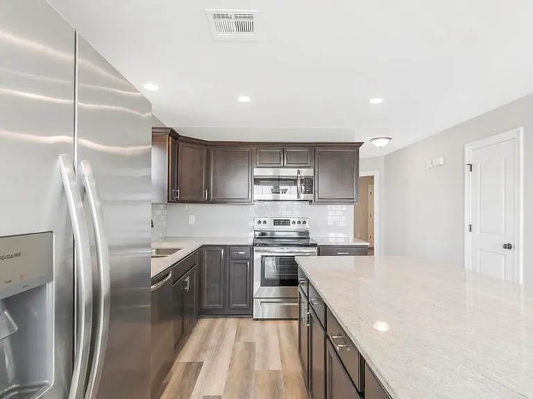 119 Sandstone Ave — Photo 10