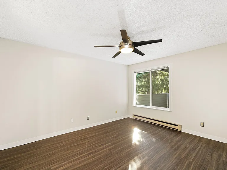 Starboard Apartments — Photo 44