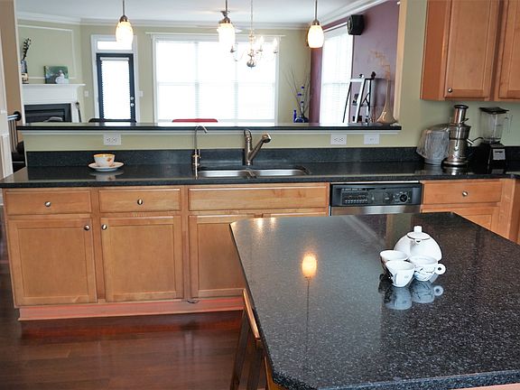 4th image of 5725 Pine Oak Dr