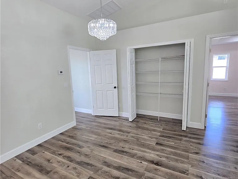120 Clinton Ave — Photo 31