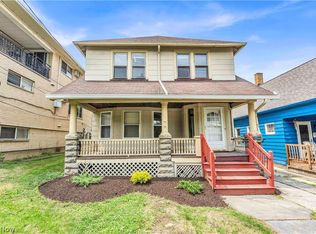 1326 Cove Ave, Lakewood, OH