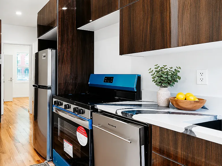 45 Cumberland St #3 — Photo 3