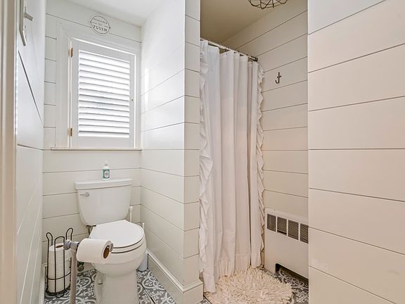 2nd image of 21 Cape Neddick Rd #6123