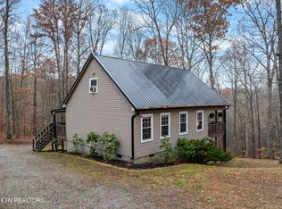 598 Hiwassee View Dr, Jacksboro, TN 37757