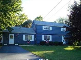 7 Forest Glen Rd, Old Saybrook, CT 06475