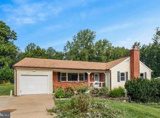 3708 Woodburn Rd, Annandale, VA 22003