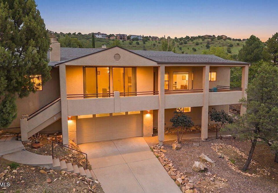 1st image of 566 Deer Horn Ct