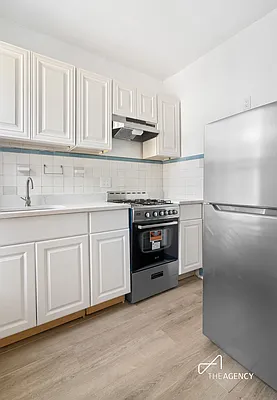 Rented by The Agency | media 5