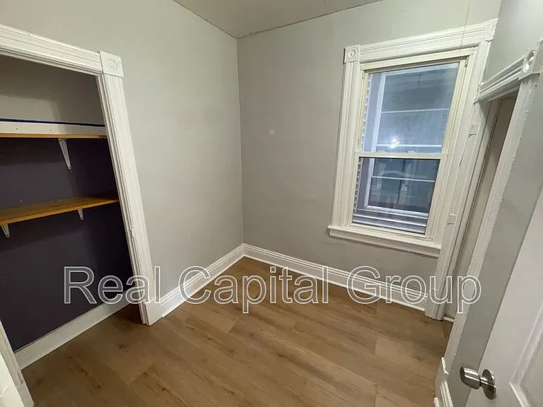 412 2nd St #1 — Photo 14