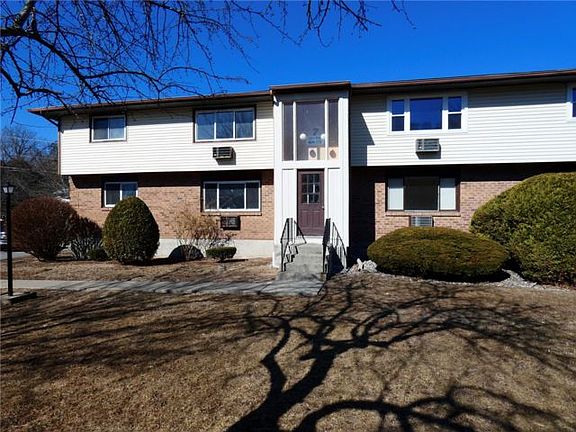 2nd image of 703 Parr Meadow Dr #7C