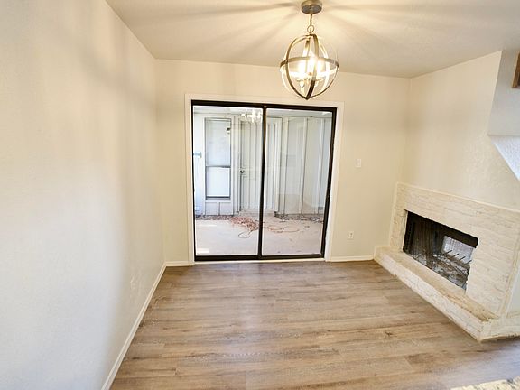 5th image of 8001 Vinton Ave